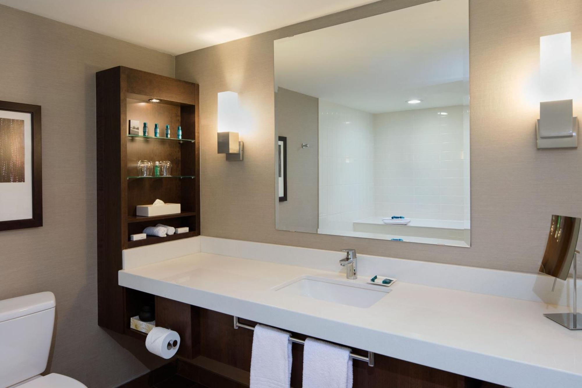 Delta Hotels By Marriott Edmonton South Conference Centre Eksteriør bilde