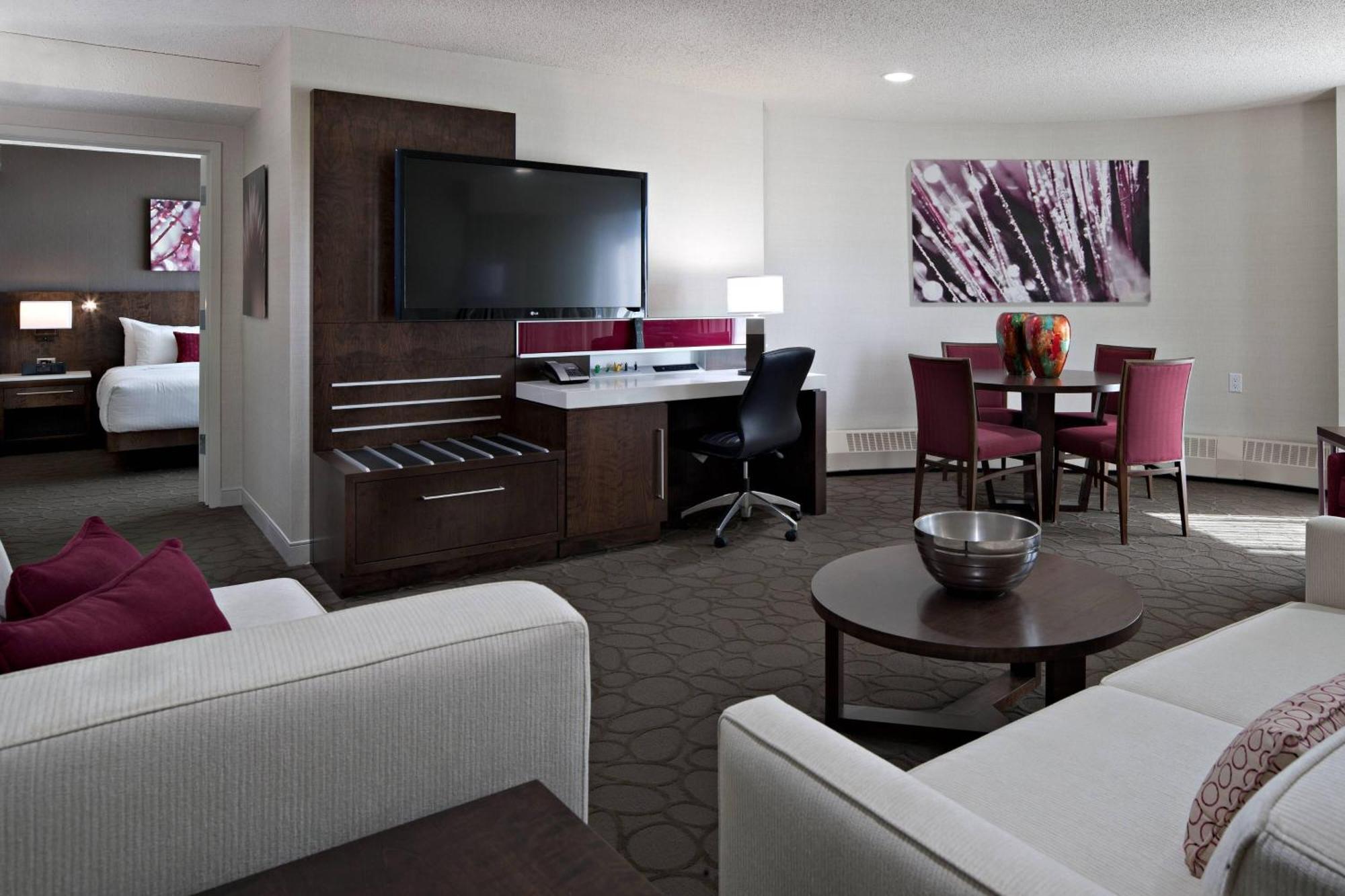 Delta Hotels By Marriott Edmonton South Conference Centre Eksteriør bilde